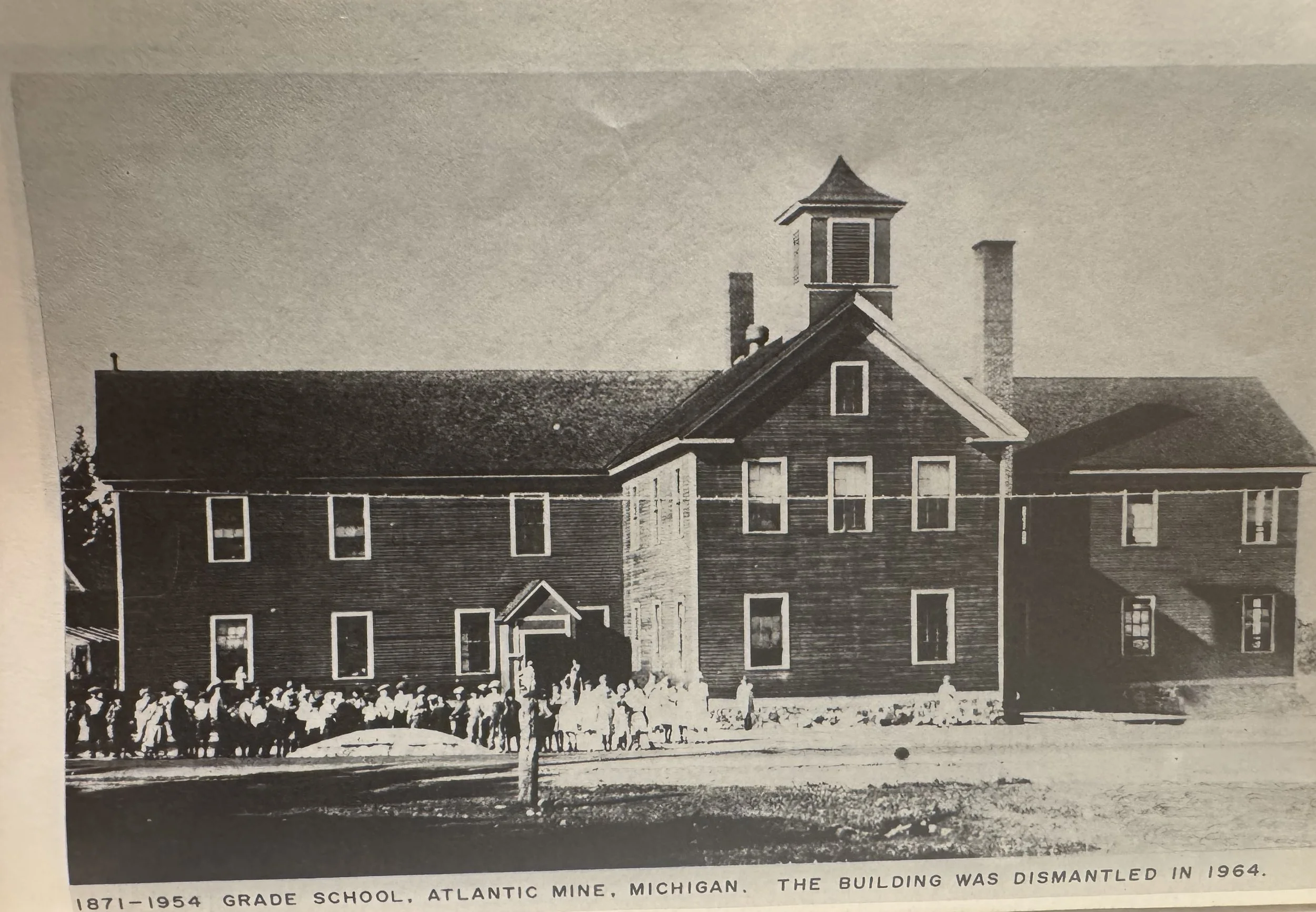 Atlantic Mine grade school