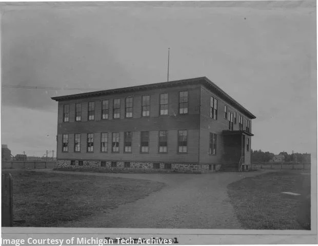 Hawthorne School (Calumet)