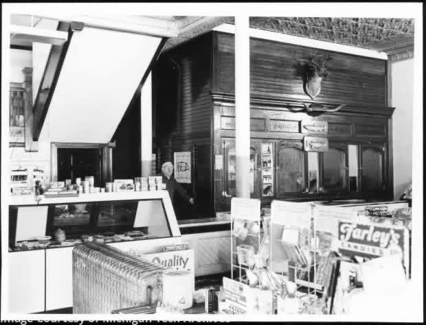 There were 123 grocers in Houghton County in 1905. 🍎🥬🥔🥚

Photo shows Stimac&rsquo;s Market in Copper City in 1978. (From the DMG photo collection at the MTU archives. #MS051-055-006-001).
#keweenaw #coppercountry #keweenawpeninsula