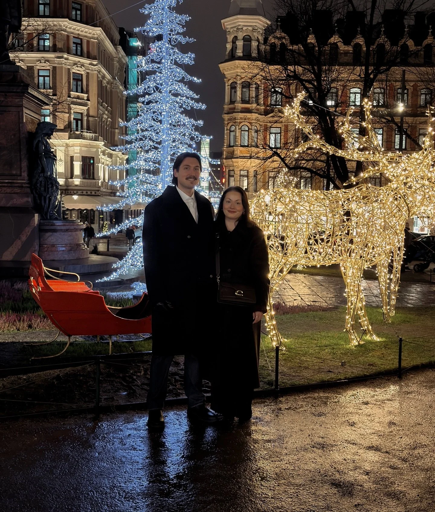 Syd&auml;mellinen kiitos kuluneesta vuodesta. Nyt on aika rauhoittua joulun tunnelmaan. Toivotamme kaikille rauhallista ja kaunista joulunaikaa. 🤎🎄

Ville Isoniemi &amp; Lilli Pennala
Be More Cosmetics Oy