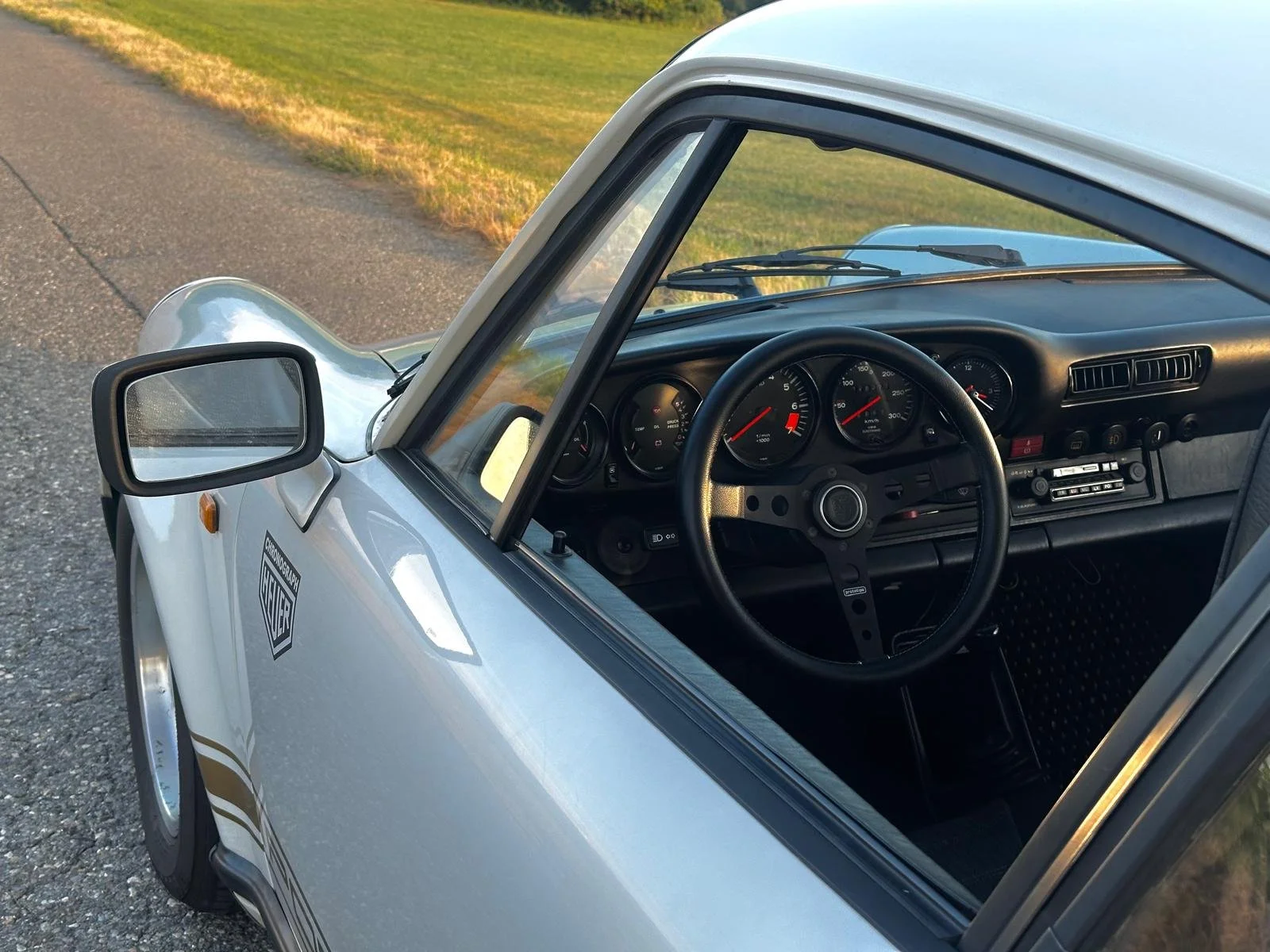 Porsche 911 SC 1982 Turbo Look