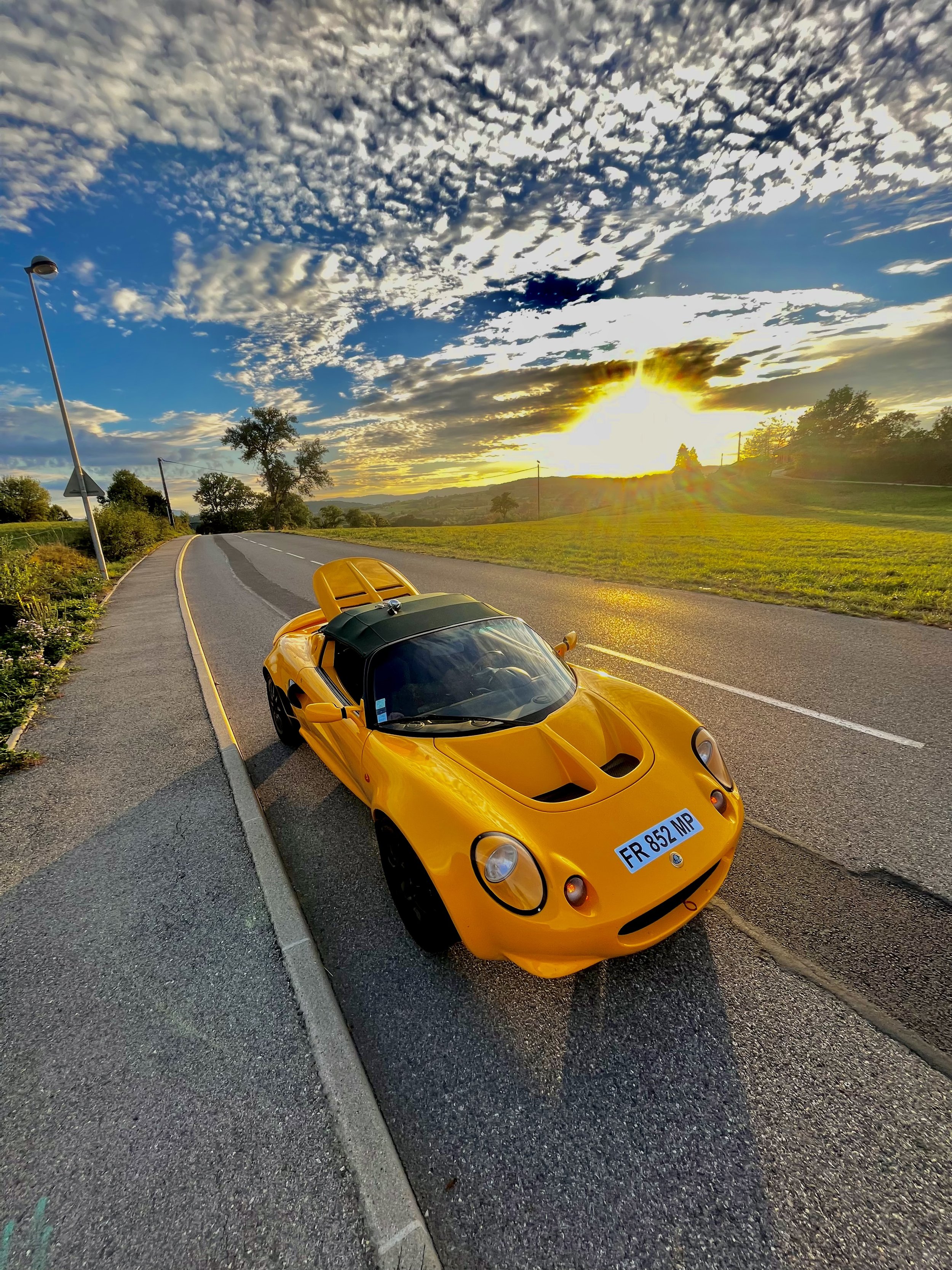 Serious CARSHOP - Acheter et vendez votre voiture sur Annecy en Haute Savoie VOITURE DE COLLECTION