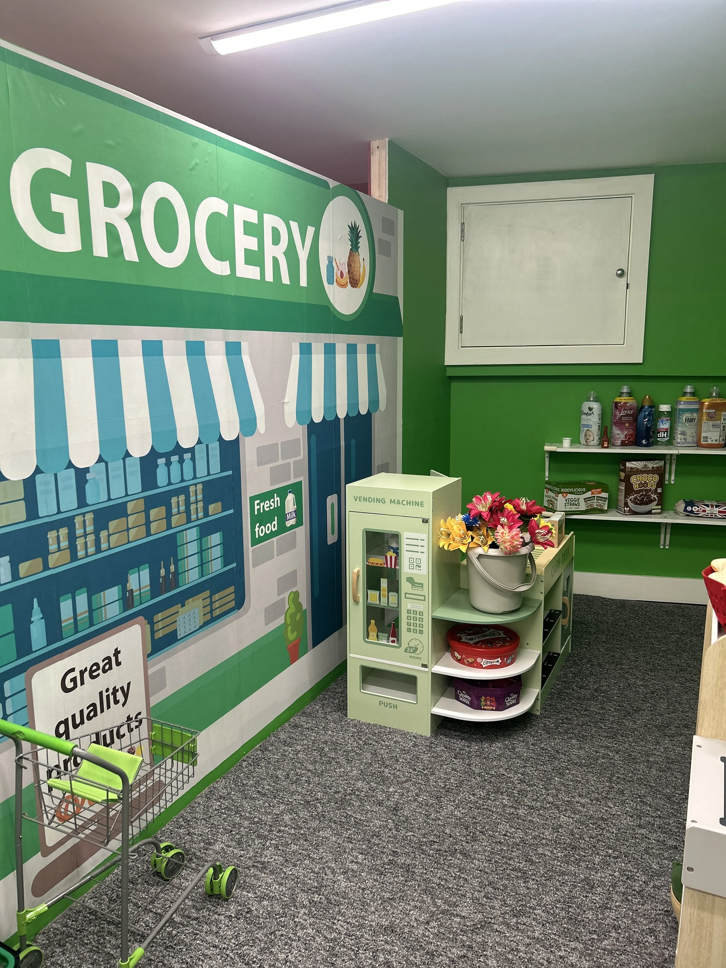 Image of the Bearsda role play shop at Baby Bear's Play Cafe