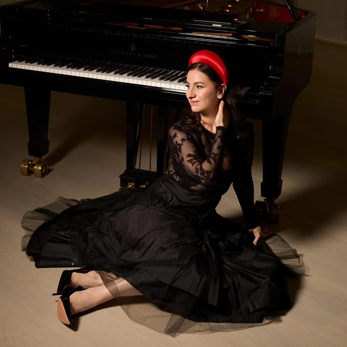 De sidste dage fyldt med musik, venner, fork&oslash;lelser (og man kan jo ikke rigtig aflyse koncerter🙈), koncertsale, gl&aelig;delige gensyn med publikum, min dreng der starter i b&oslash;rnehave i n&aelig;ste uge 😮 musik, musik, musik!❤️❤️🎶🤸🏻
