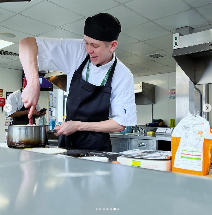 How to Choose the Right Hospitality Apprenticeship Programme for Your Business