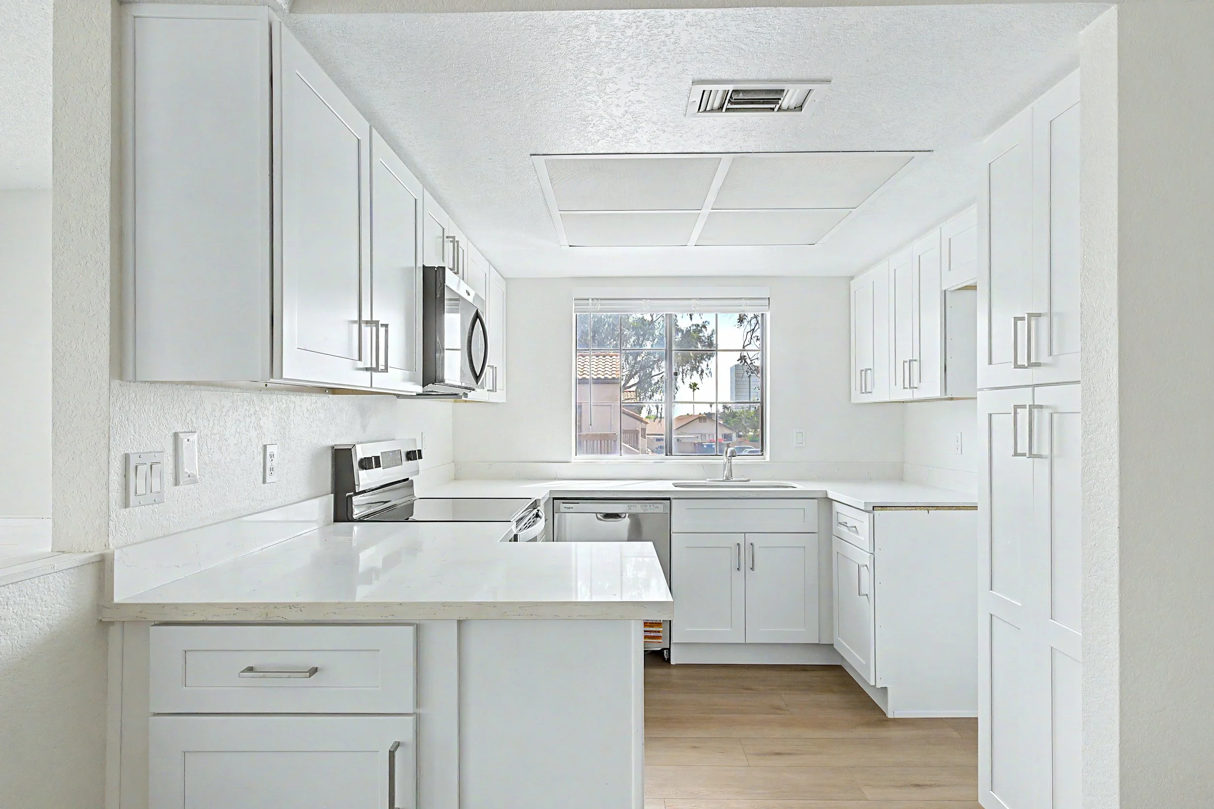 10_INT_Kitchen.jpeg
