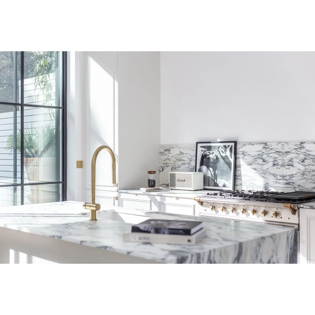 Modern marvels meet timeless elegance in this sleek marble kitchen oasis. #KitchenGoals #ModernLuxury #RealEstatePhotography #HomeStaging #InteriorDesign #HomeDecor #HouseHunting #DreamHome #Architecture #InteriorInspiration #HomeSweetHome #Photograp