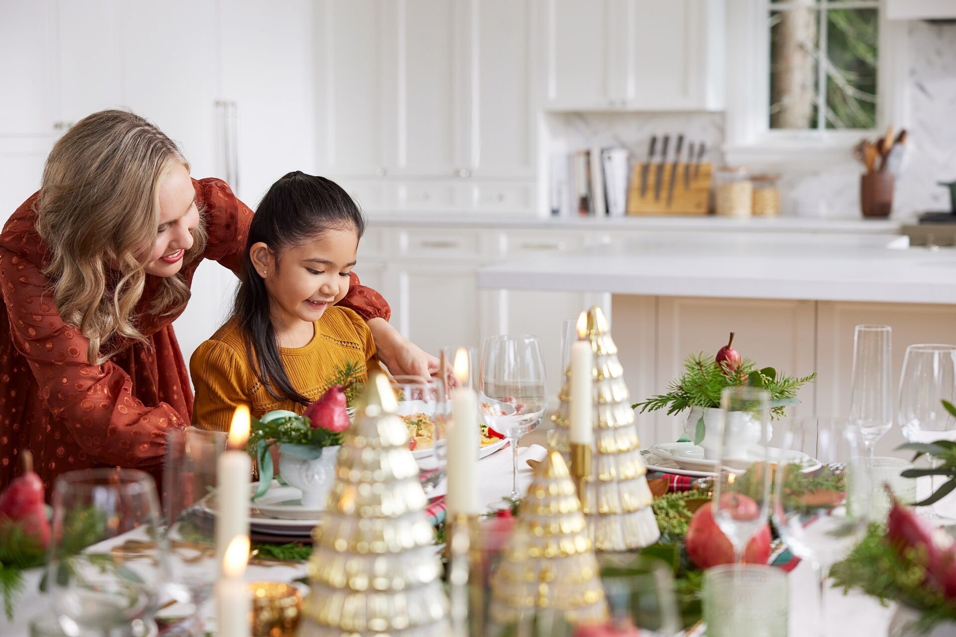 72 dpi jpg-Holiday_DiningRoom_1101_0282.jpg