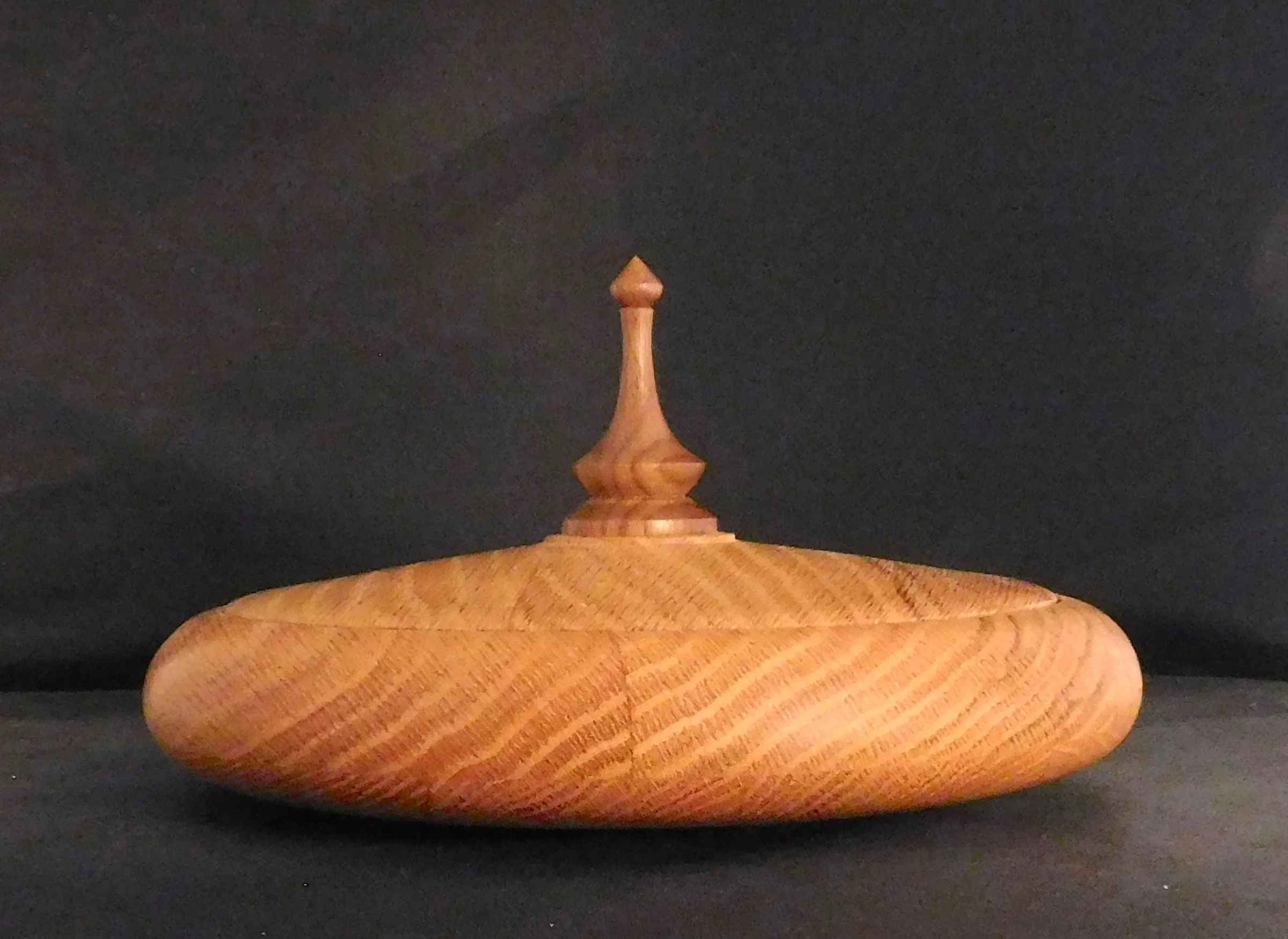 flat oak bowl w lid 3.JPG