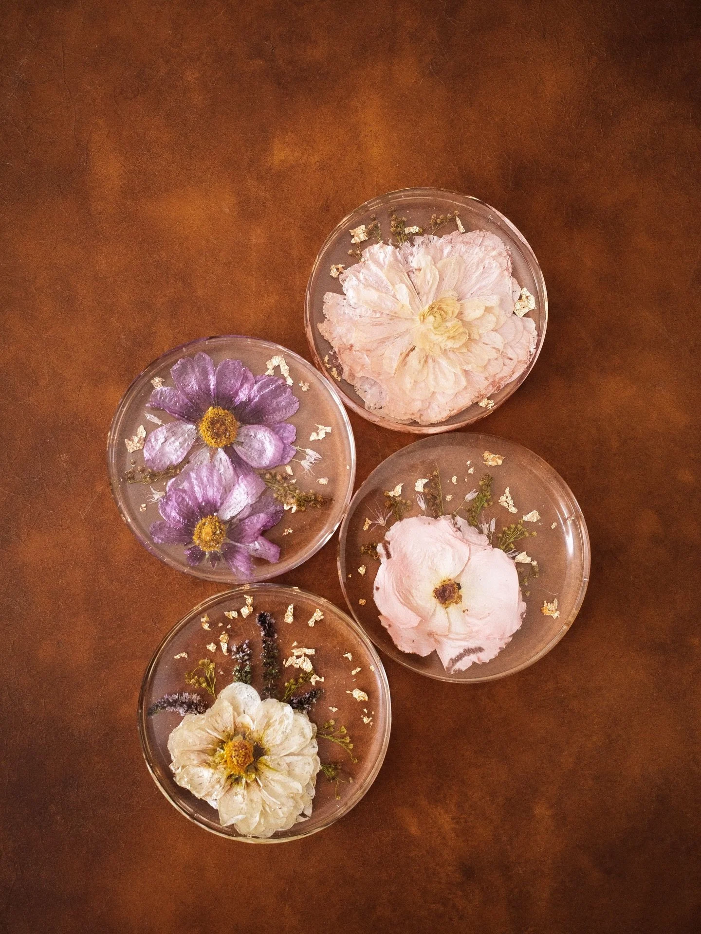 𝒲𝒾𝓁𝒹𝒻𝓁𝑜𝓌𝑒𝓇𝓈, 𝐹𝑜𝓇𝑒𝓋𝑒𝓇 🌸

Your florals, now available in 3D coaster sets - the perfect way to cherish your special day! These coasters make the perfect add-ons to preserving your bridal bouquet as well as gifts for the wedding party 