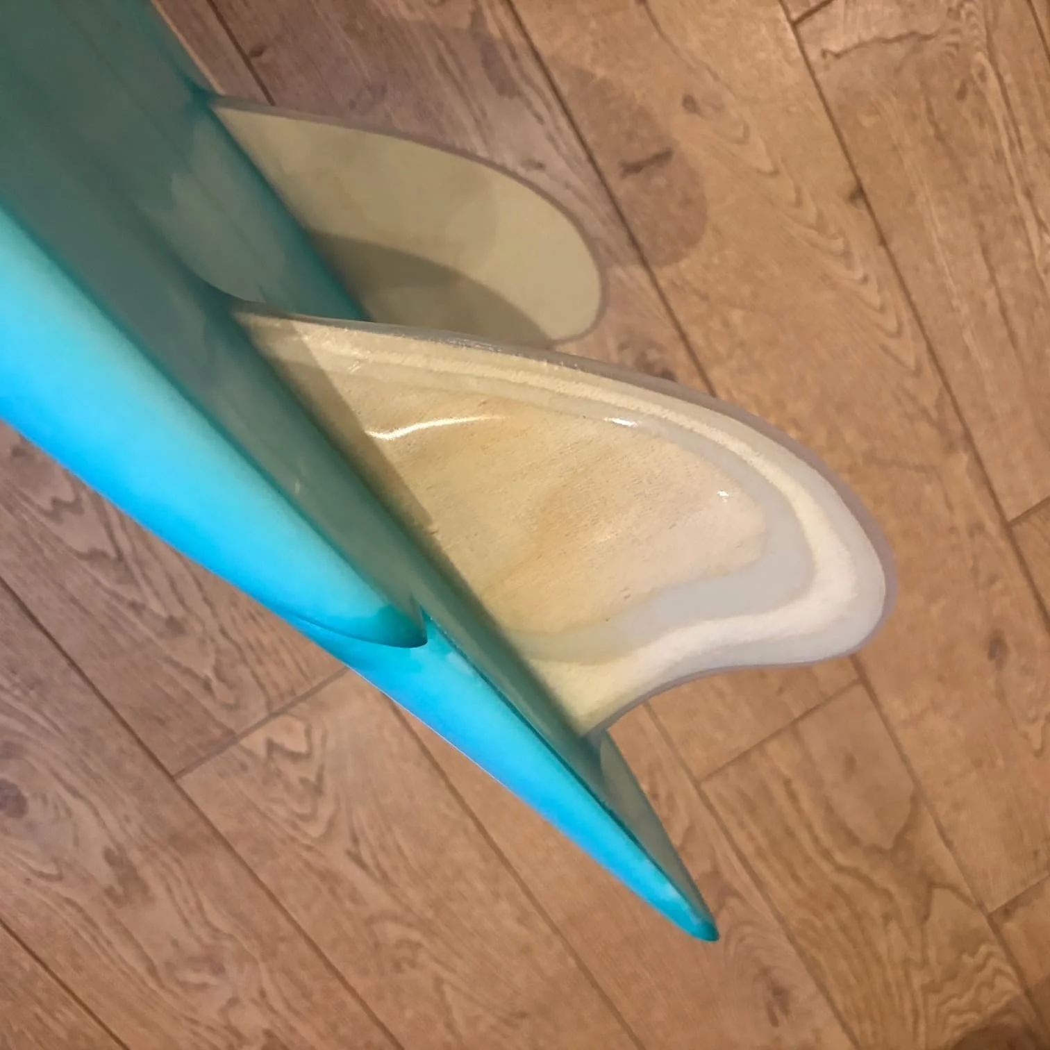 Retro-Fish-Pelikano_2_keel fins.jpg
