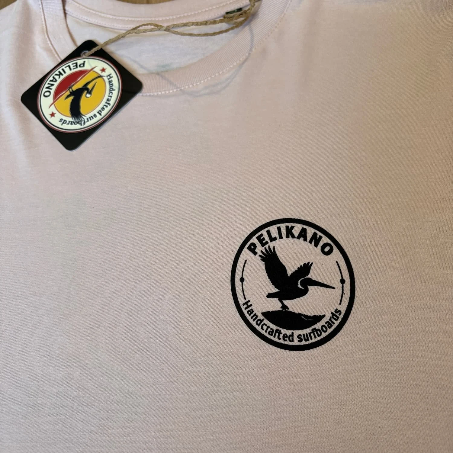 T-shirt collection bonne mere Pelikano_Rose_2.jpg