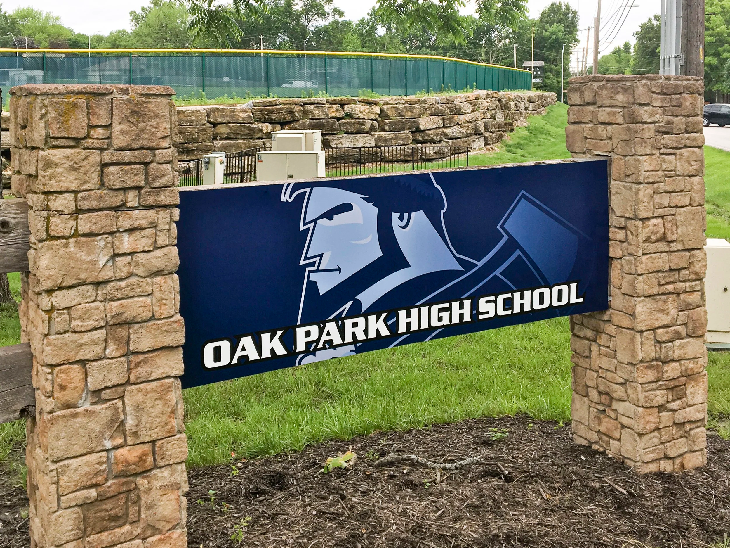 Oak+Park+Monument+Sign.png