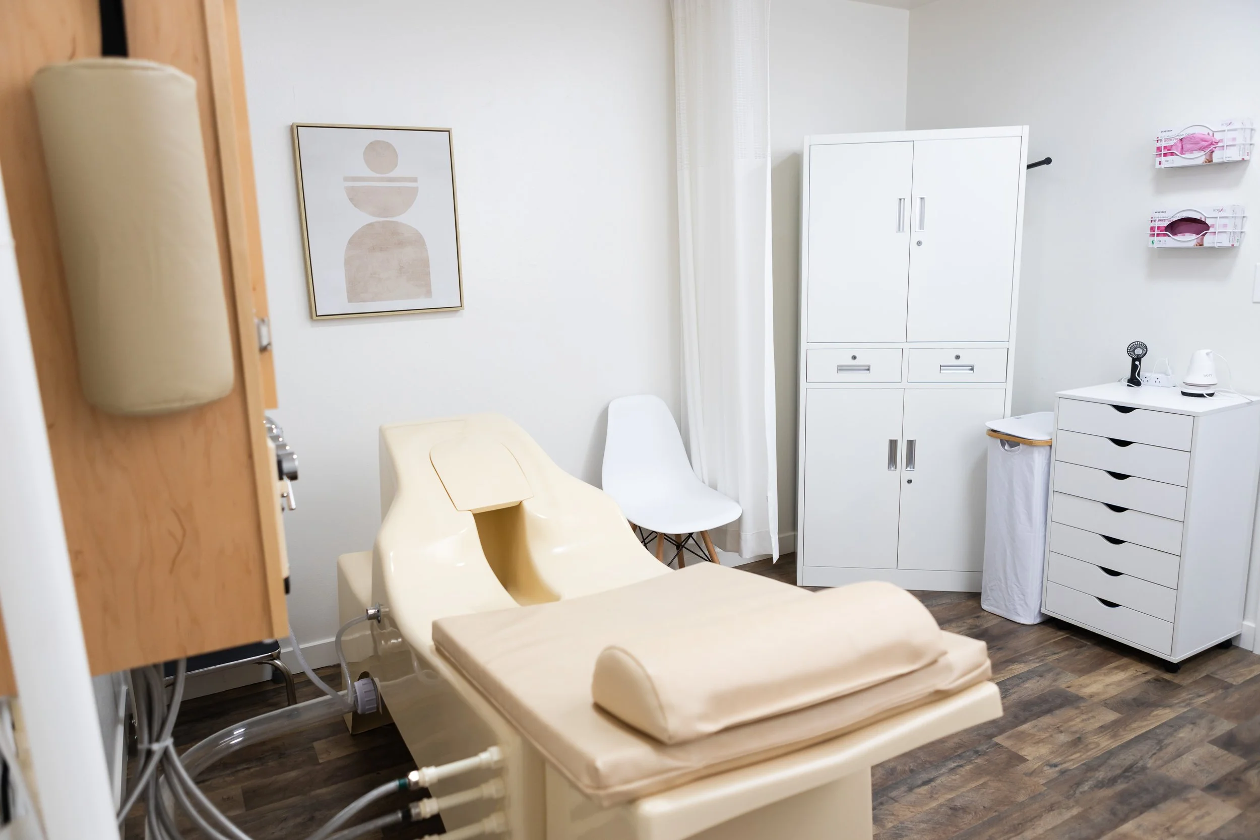 Open Your Detox Pathways Before a Parasite Cleanse: Why Colon Hydrotherapy Can Make All the Difference