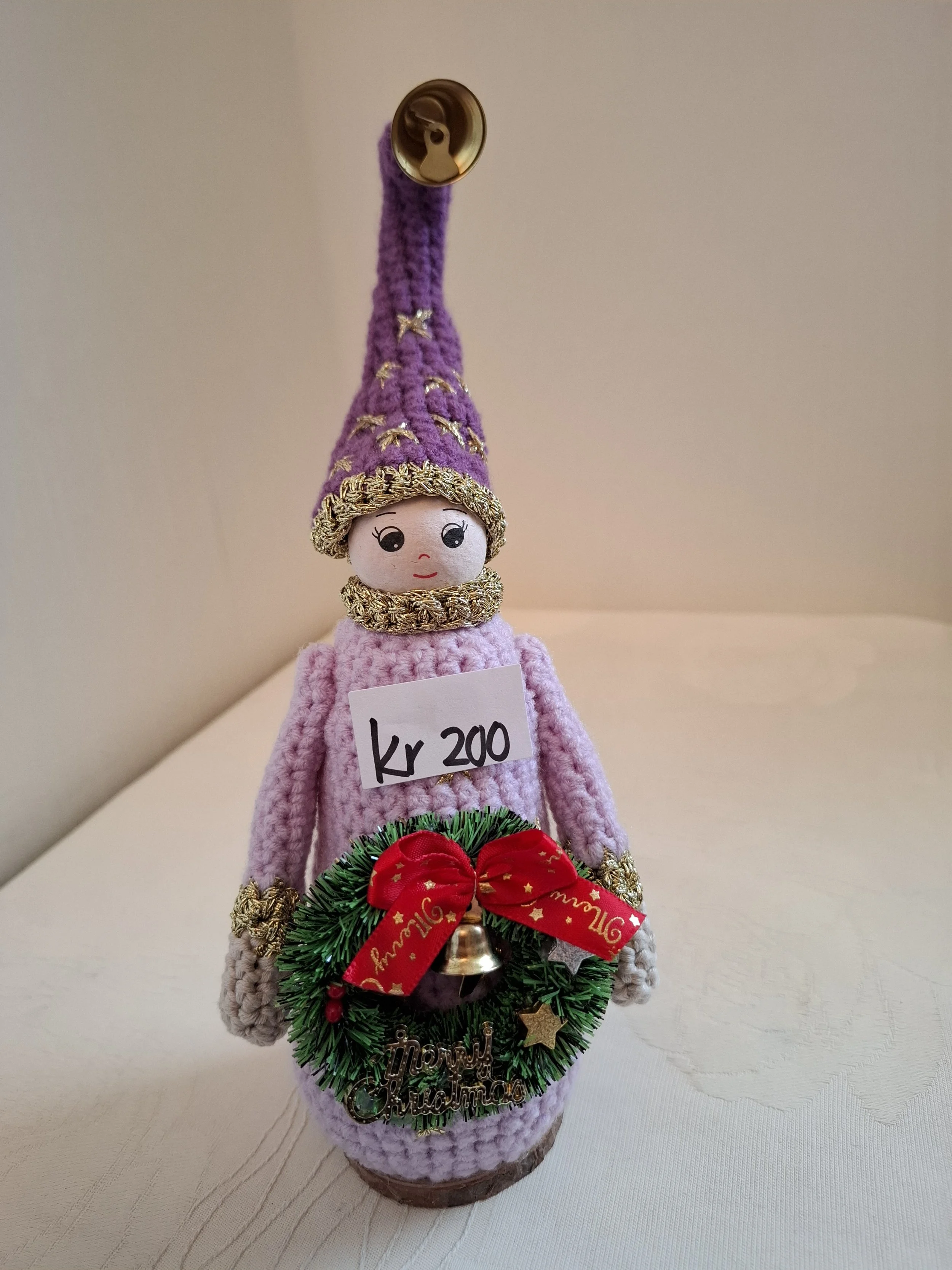 10254 [treplate i bunn, ikke kosedyr]