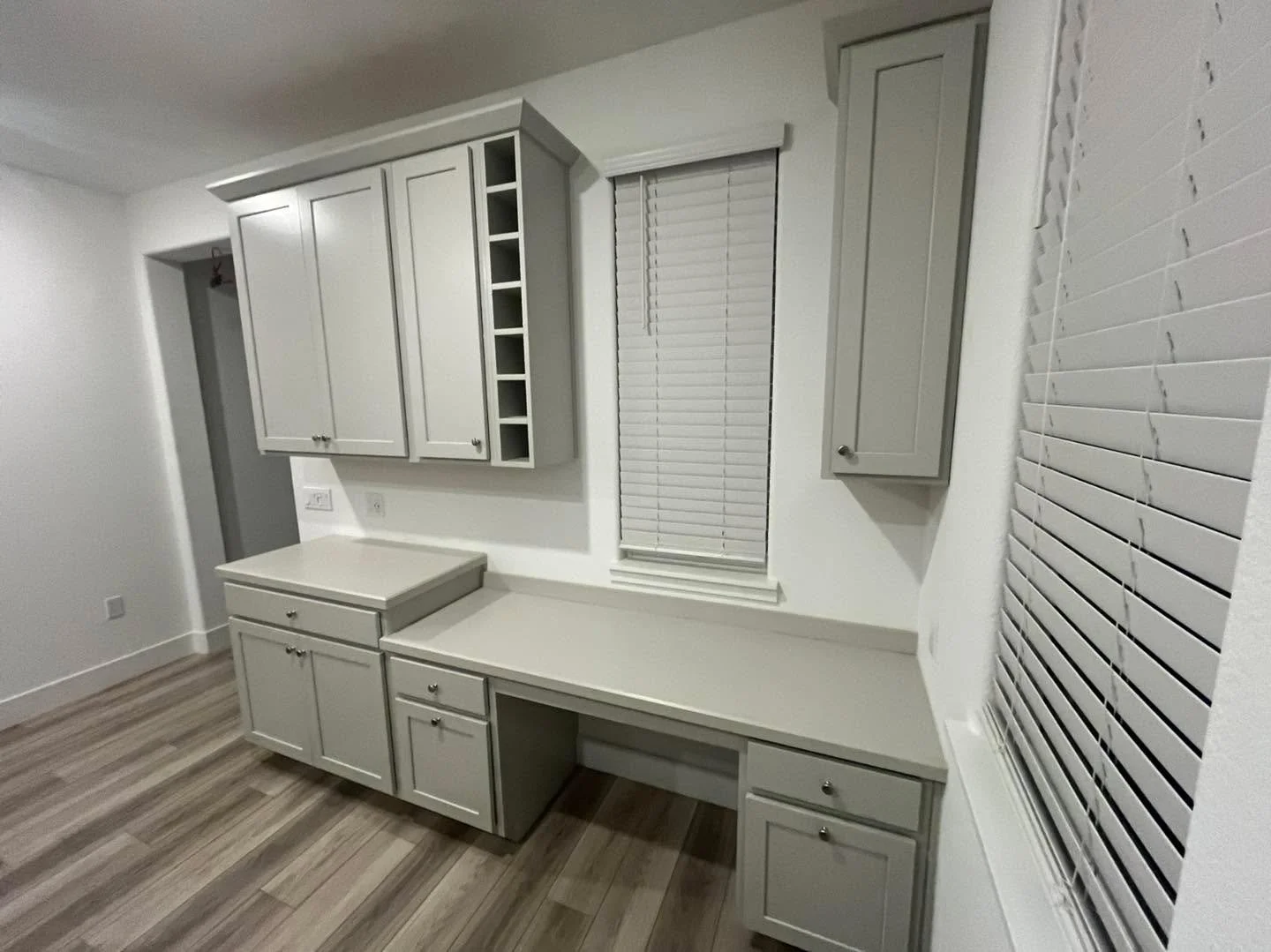 This customer needed a desk area in their new 55+ community home built by 🔨 Lennar @ Heritage in El Dorado Hills, CA 

We were able to match their existing cabinets and give them a work area with file drawers, 📬 mail cubbies, storage and a printer 