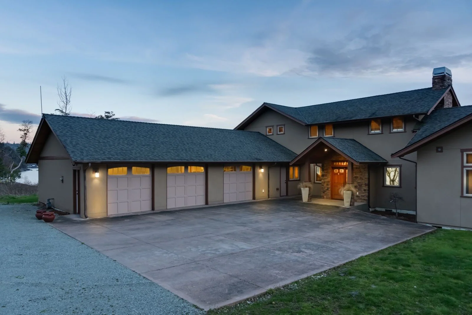 8288 Oyster Shell Lane Anacortes - Courtesy of Dan Rike (26).jpg