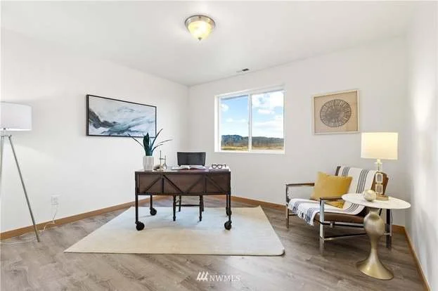 Office area with window at 12112 Roosevelt Rd, Snohomish, WA 98290