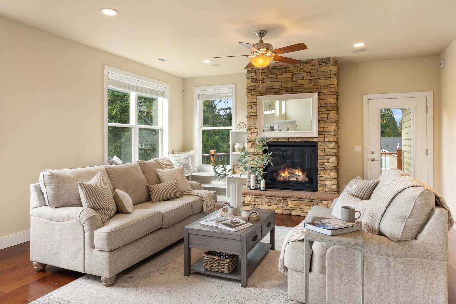 5041 240th Place SE Sammamish - Barry Long (12).jpg