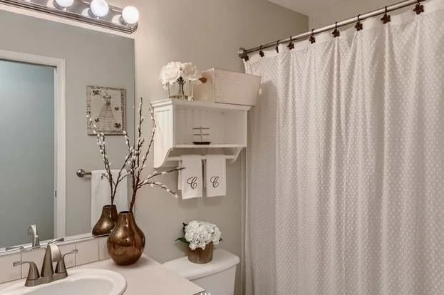 Bathroom with sink and tub/shower combo at 2530 15th Ave W #508 Seattle WA 98119