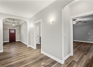 Front door and foyer of home at 112 Skyhawk Dr Toledo WA 98591
