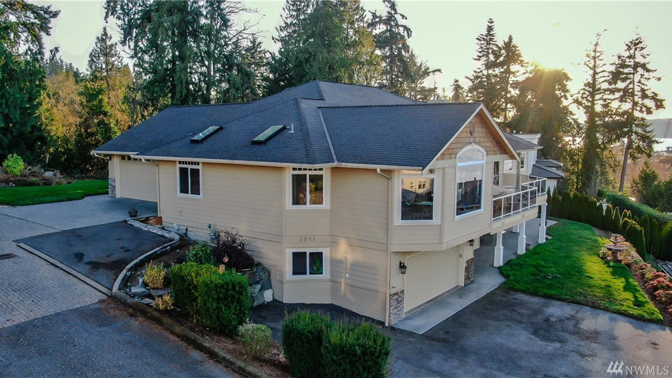 1311 Mukilteo Lane Mukilteo, WA 98275 - Alfred Bolin (7).jpg