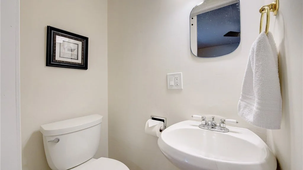 1405 Lake View Avenue - Snohomish, WA (32).jpg