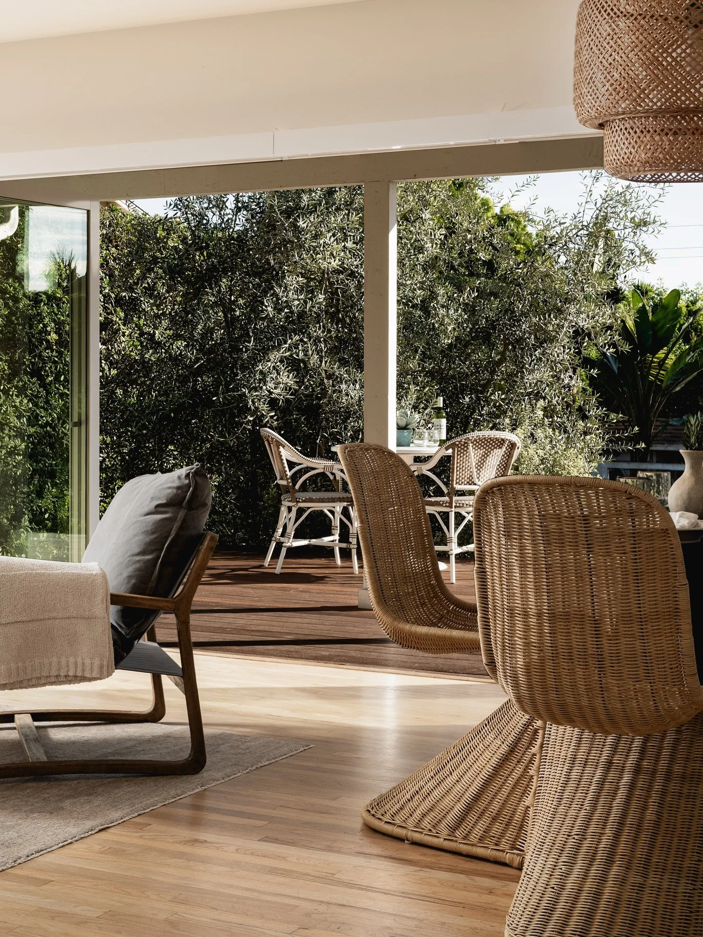 In a Mesa mood&hellip; 
soft light, warm neutrals, indoor outdoor living. 
We just staged 1437 San Miguel Ave and now she&rsquo;s on the market! 

Photos: @framedbyjg 
Agent: @amandaleerealestate