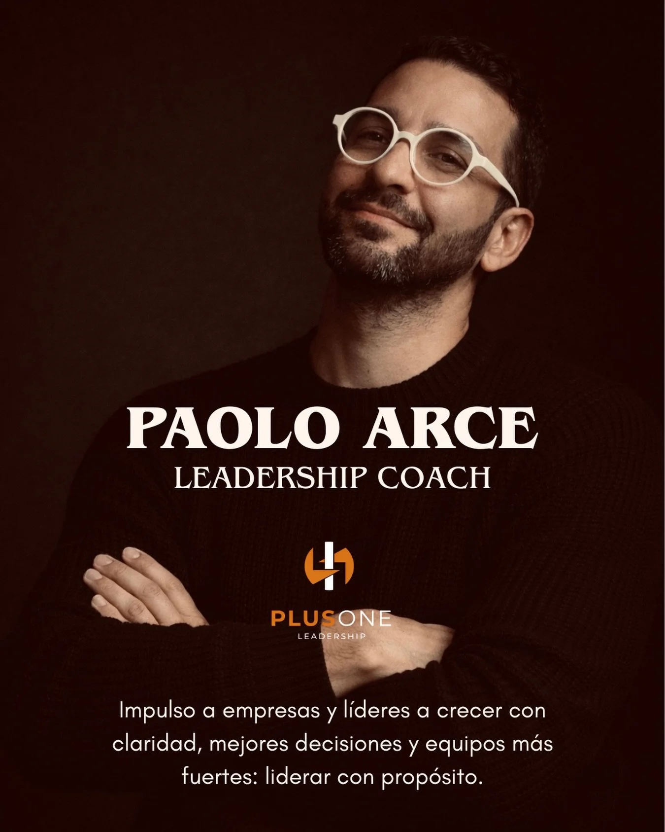 Me llamo Paolo Arce&hellip;

Trabajo con l&iacute;deres que, desde fuera, parecen s&oacute;lidos y seguros, pero que por dentro est&aacute;n cargando con mucha presi&oacute;n, decisiones constantes y una sensaci&oacute;n de soledad que no siempre se 