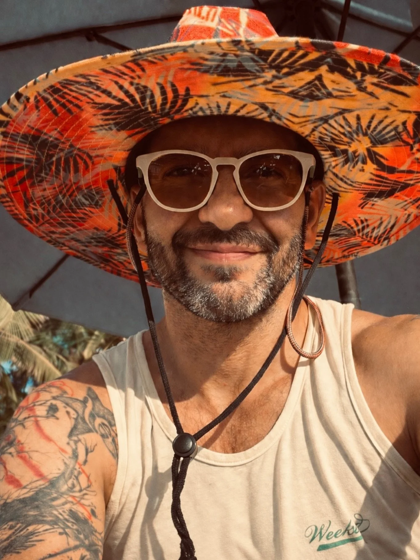 Disfrut&aacute; el fin de semana.

No como una huida del trabajo,
sino como parte del buen liderazgo.

Los l&iacute;deres que nunca se desconectan no se vuelven m&aacute;s comprometidos,
se vuelven m&aacute;s cansados, reactivos y menos presentes.

D