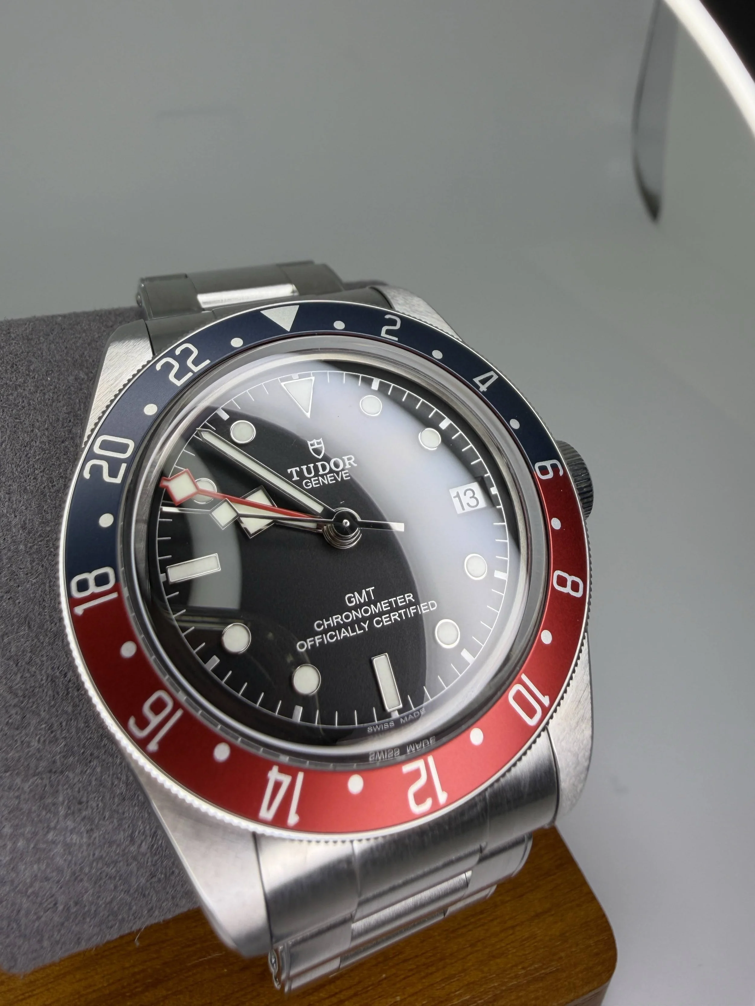 Tudor Black Bay GMT Pepsi 2024 Full Set Black Dial Oyster Bracelet – Ref. M79830RB-0001