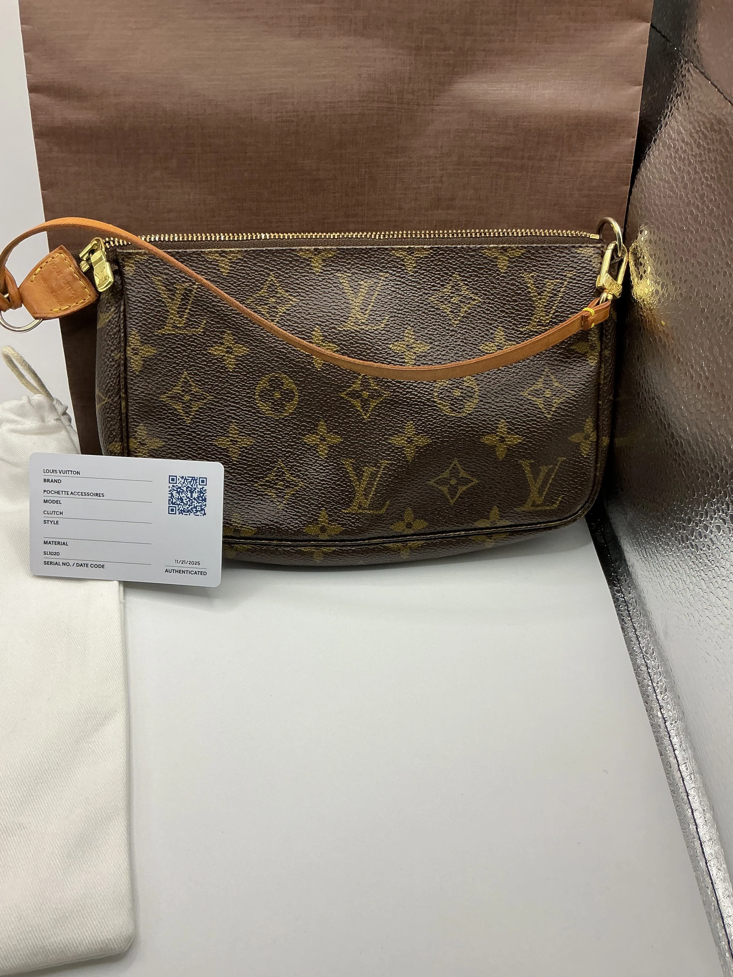 Louis Vuitton Pochette Handbag