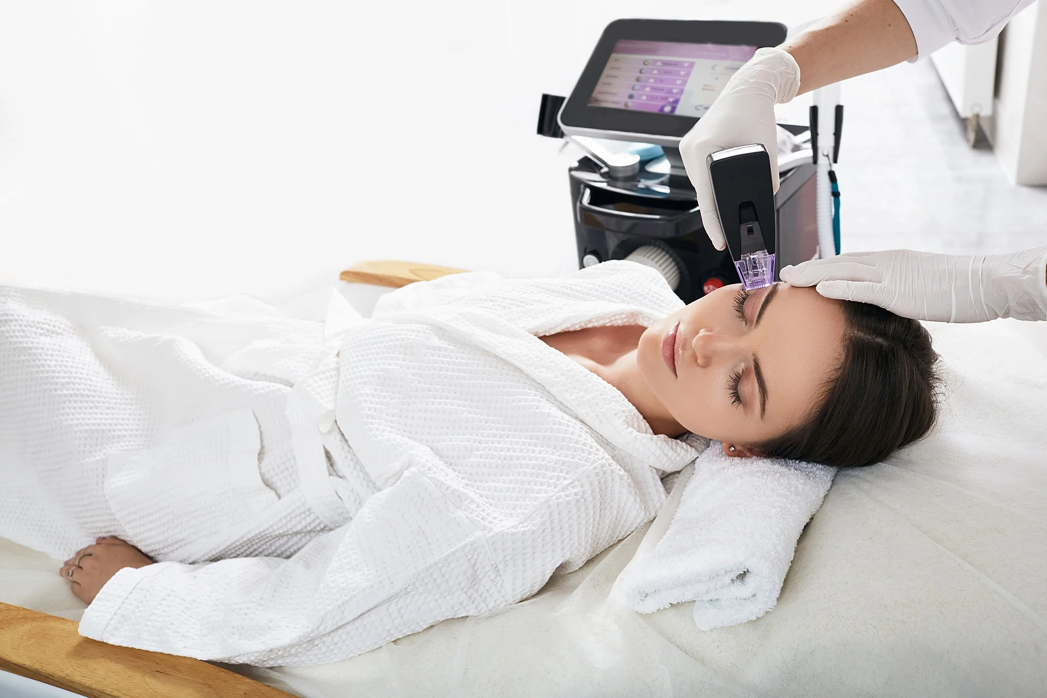 Professional aesthetic skin treatment at Rose Glow Wellness & Aesthetics in Eagle, Idaho, offering advanced skincare, laser treatments, facials, and skin rejuvenation.