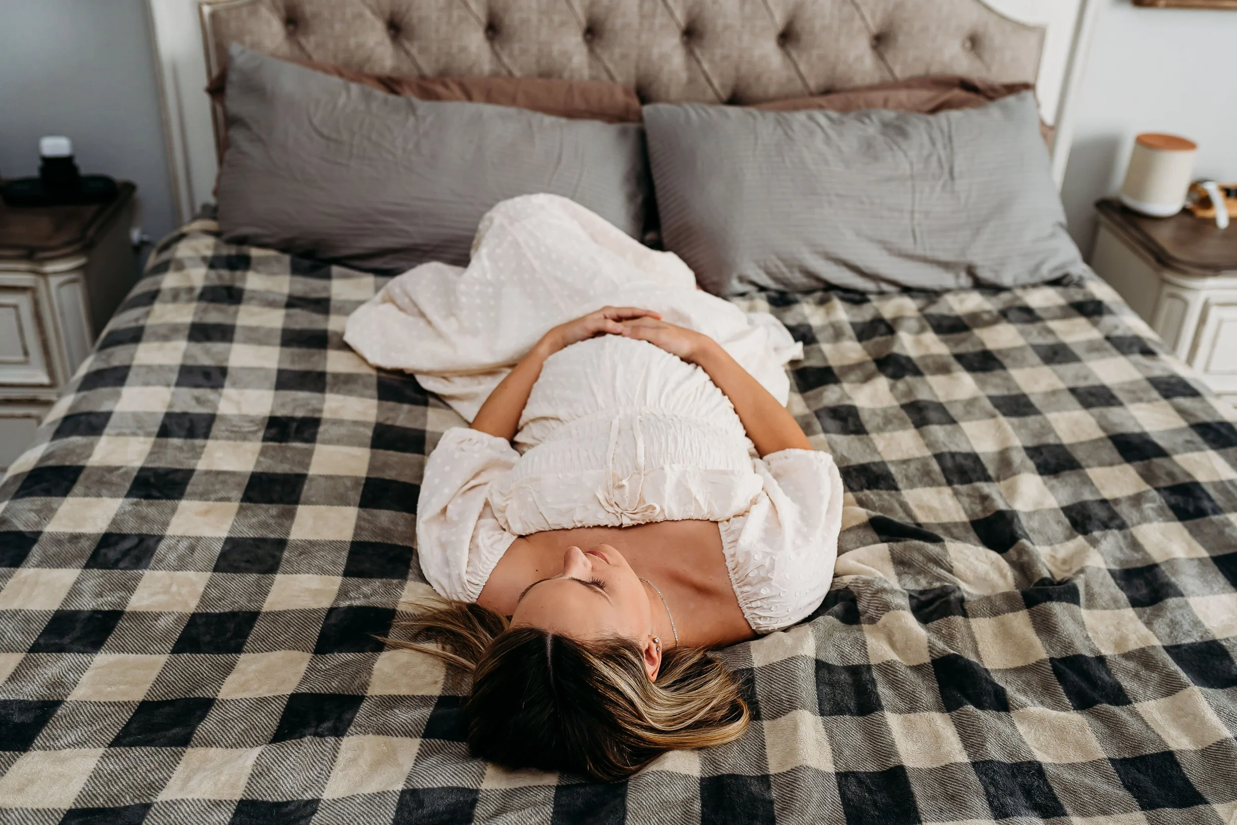 Indoor natural light maternity photography session in Tallahassee, Florida