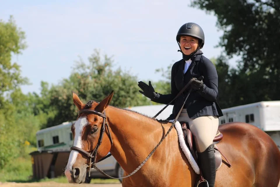Abby Leidig riding at a 2020 MHJA show
