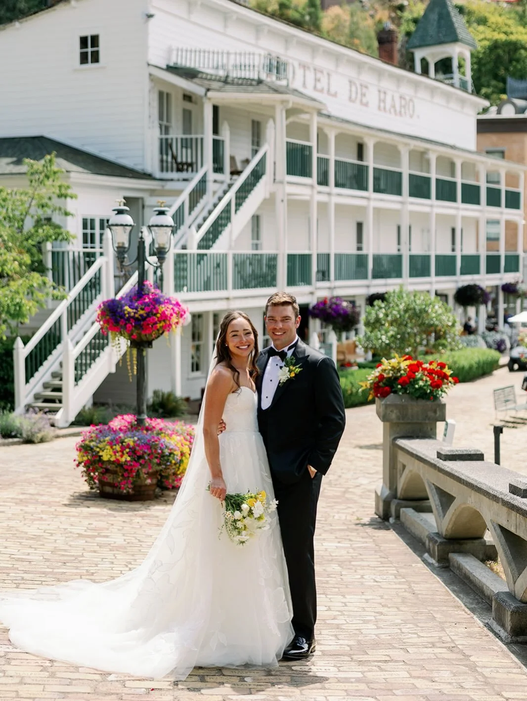Emily and Wil&rsquo;s Roche Harbor wedding was truly unforgettable. Soft touches of yellow and lavender made the whole day glow, and their guests brought the most joyful energy to the island. Loved working with these two 💛

Venue and catering: @roch