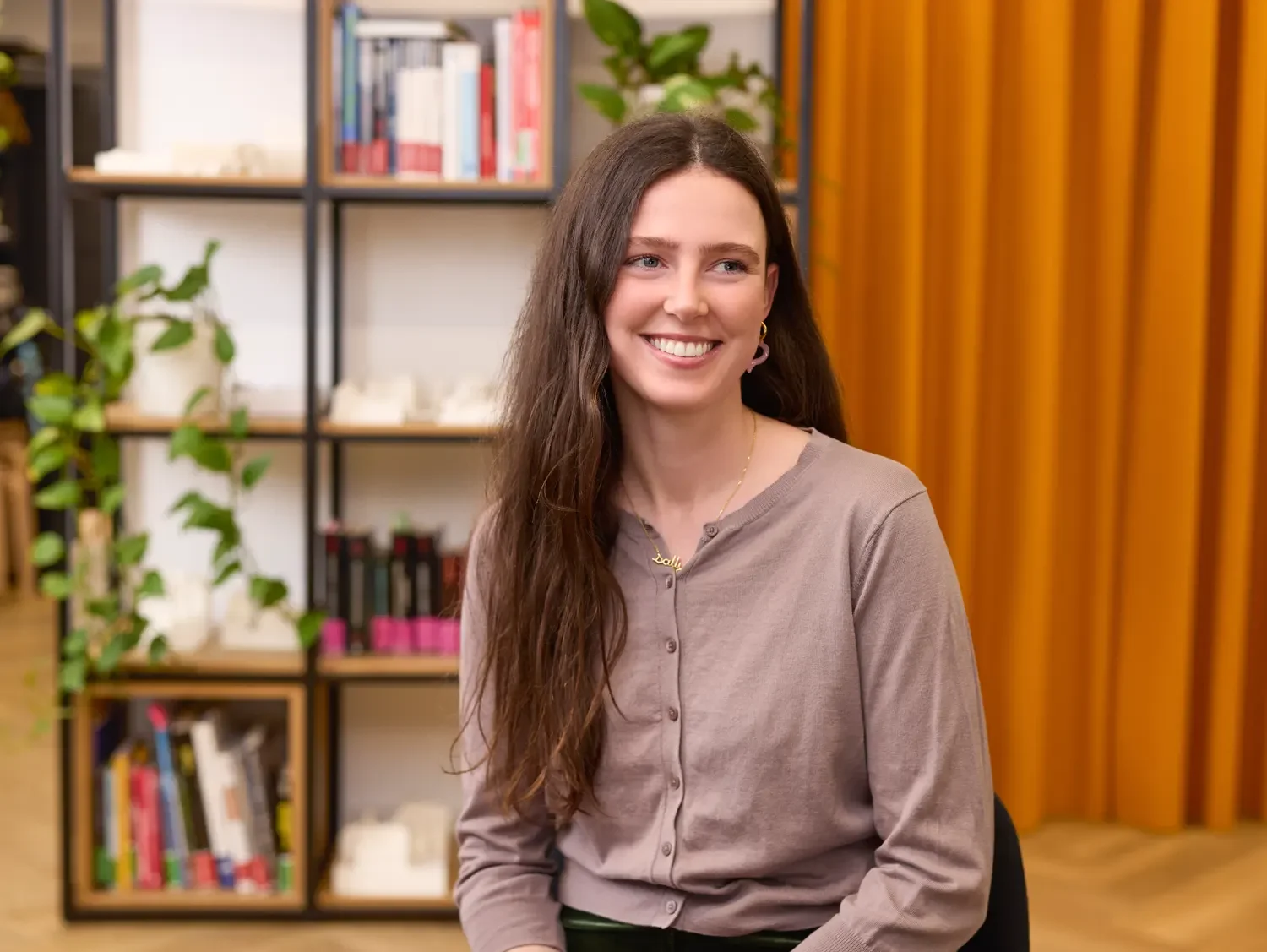 fintech-analyst-environmental-business-headshot-uk.webp
