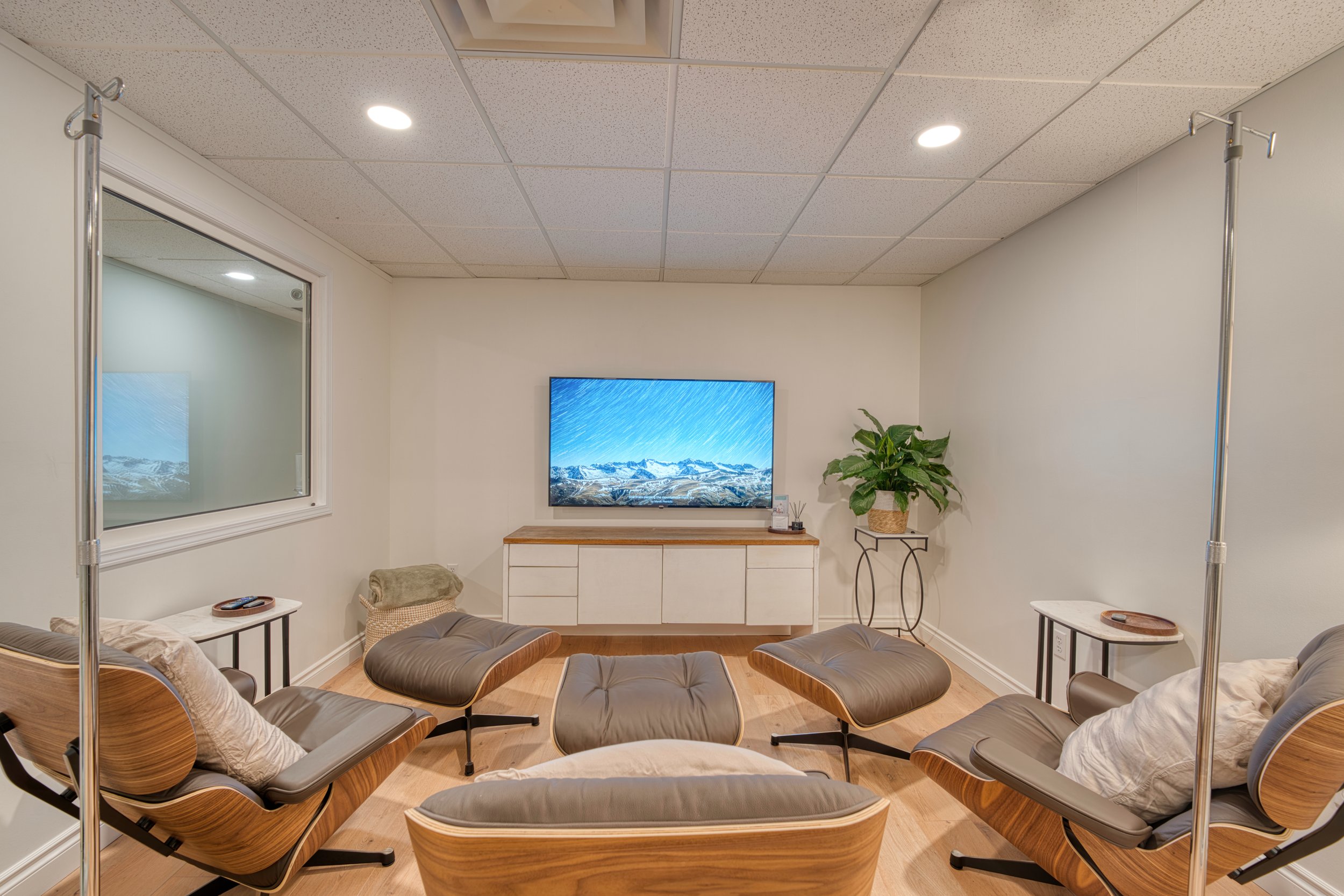 Now Open — The All Well Life IV Therapy Lounge