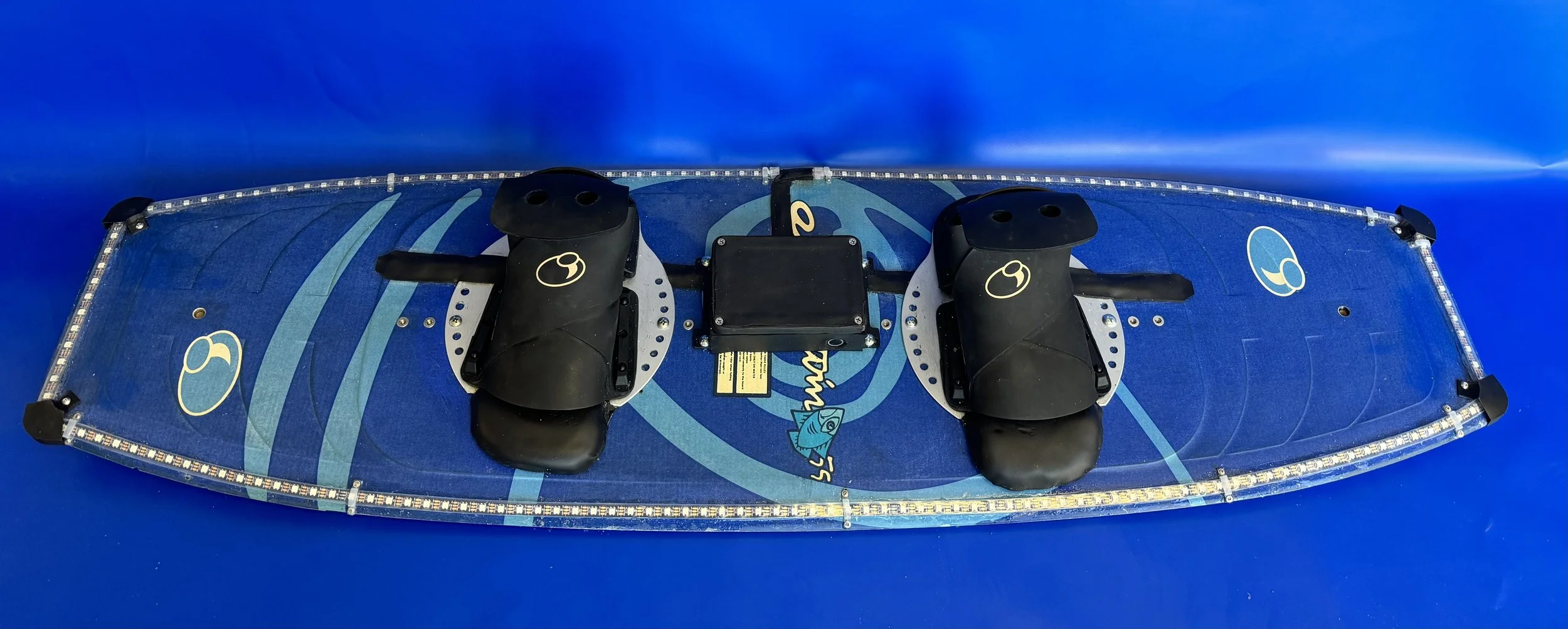 WaveGuard Smart Wakeboard