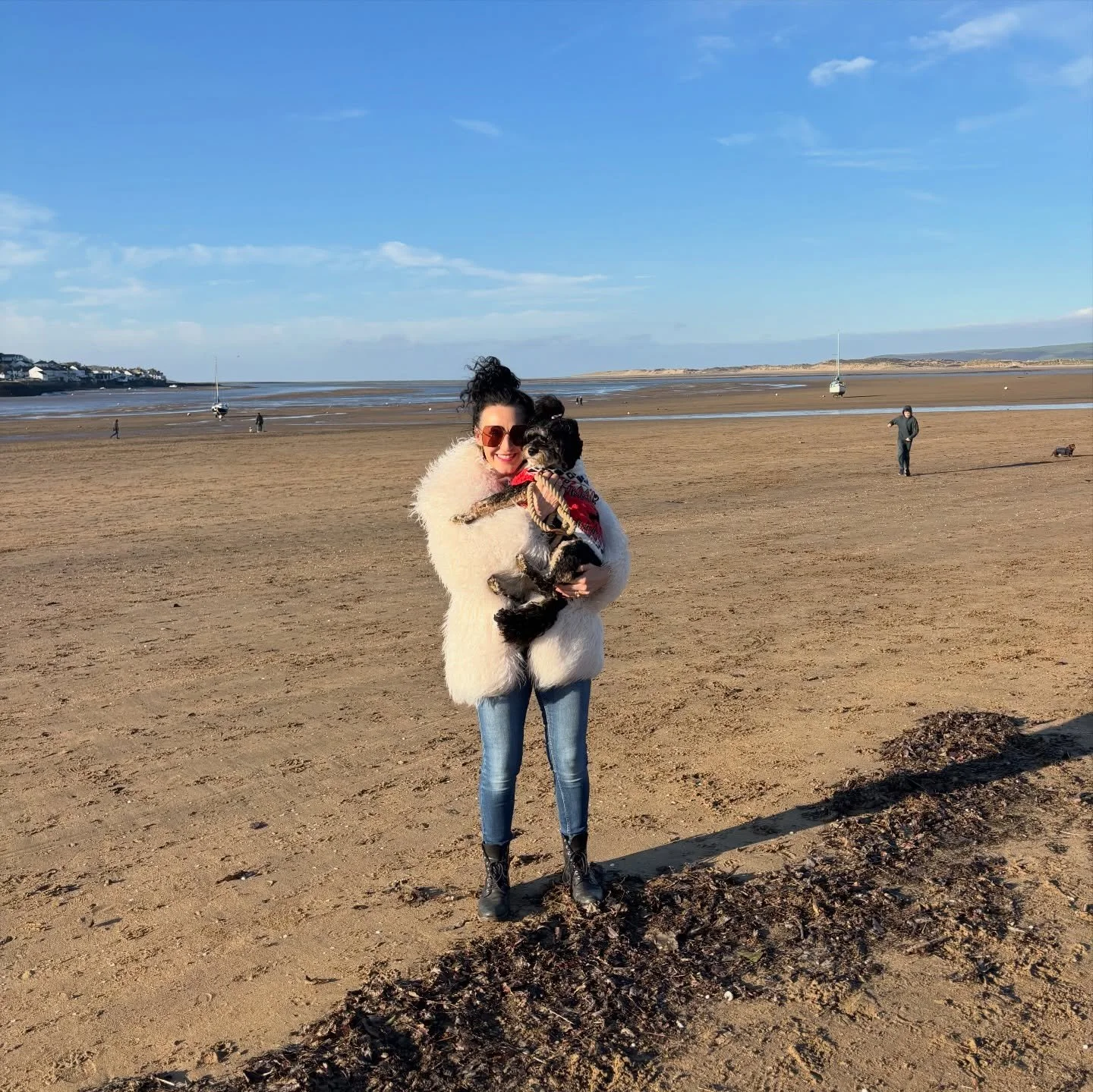 Christmas Eve ✔️
Matching jumpers ✔️
Beach walk ✔️
Best girl by my side ✔️

Wishing you the merriest Christmas from me and Missy 🎄🐾

Thank you for supporting a small, heart-led business built on the love of dogs, flowers and heartiness, it honestly