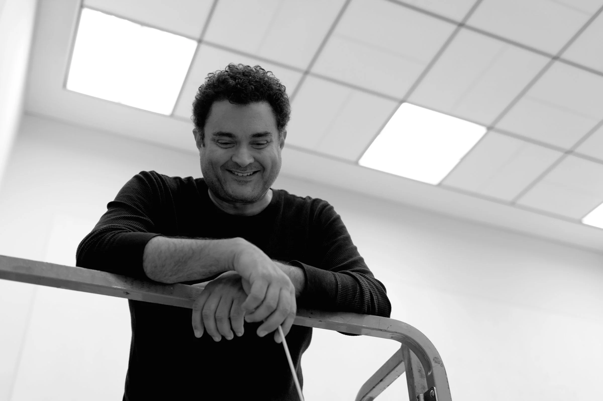 Portrait of Music Director Eduardo Leandro
