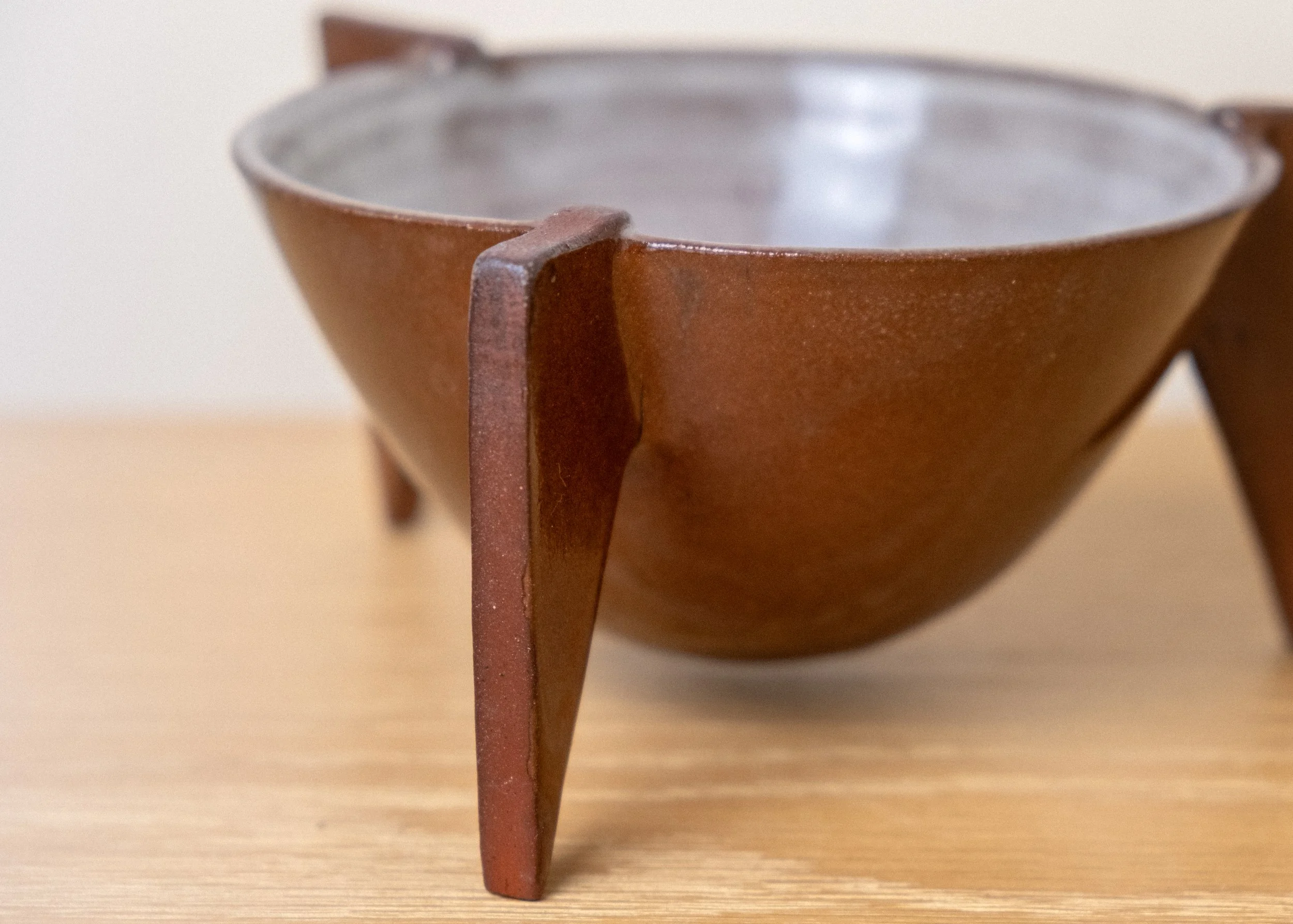 Tierra_ThreeLegBowls-3.jpg