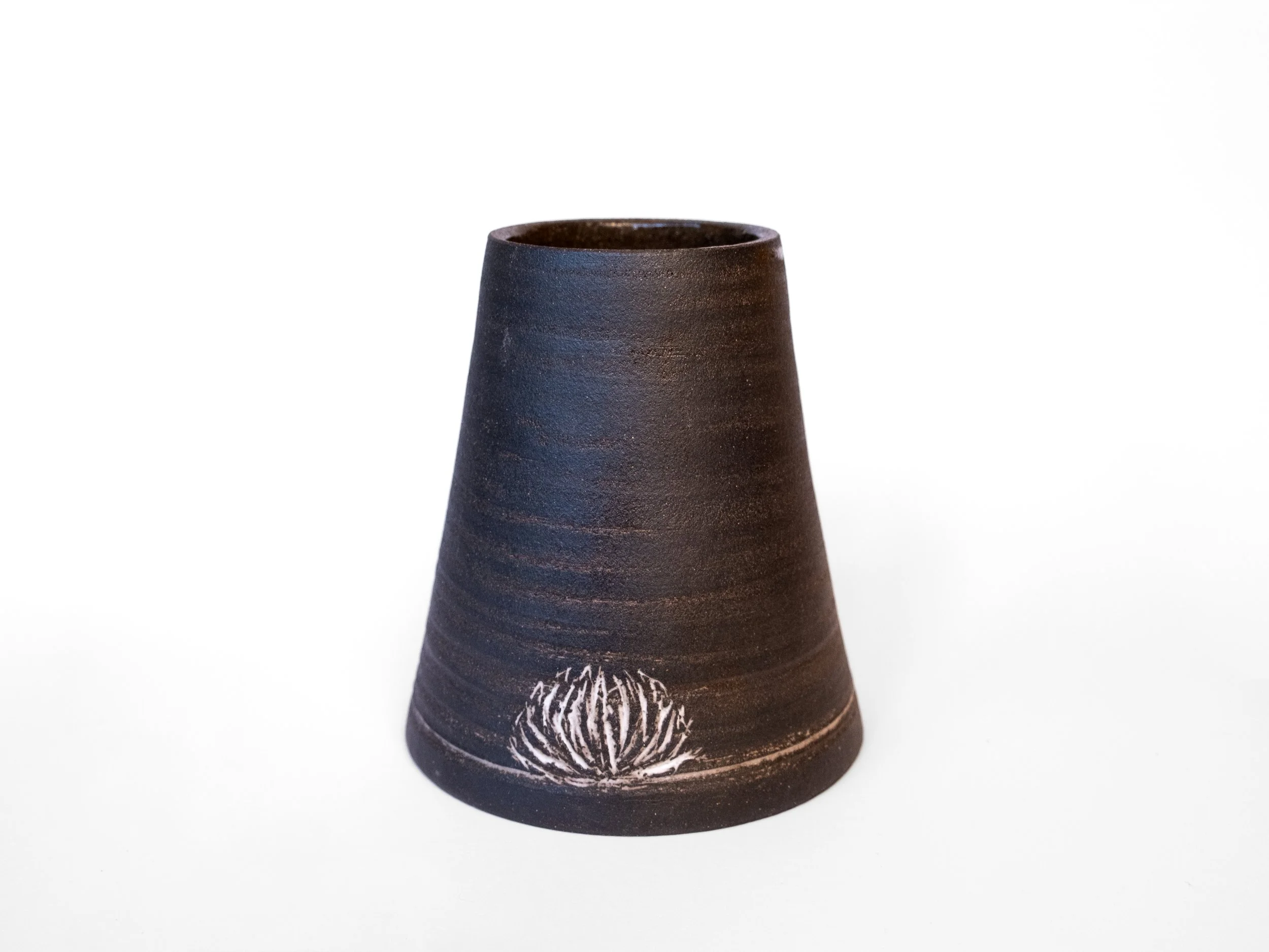 Carbón_DeathBloomVase_Large-2.jpg
