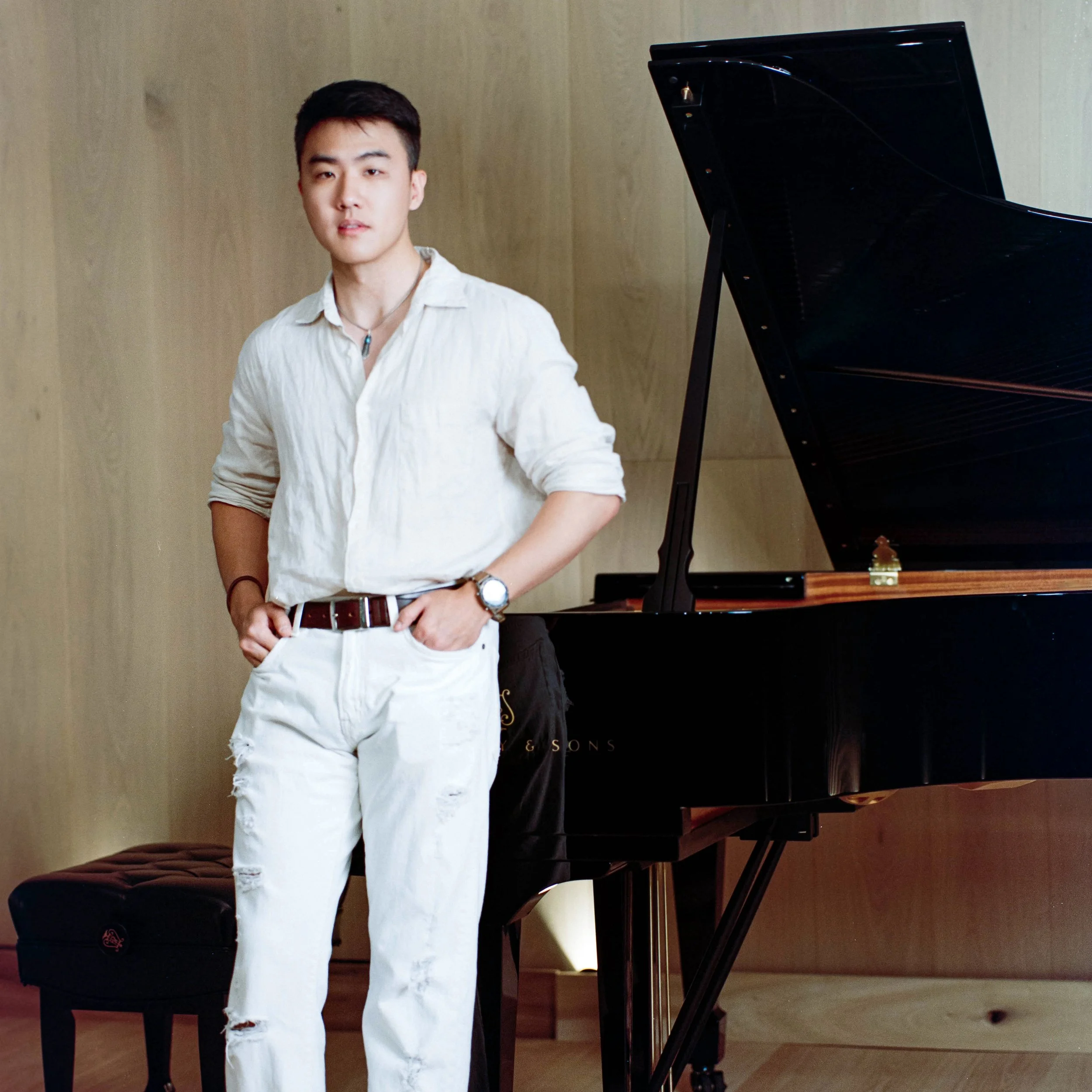 Mingfu Han, Pianist, Music Producer