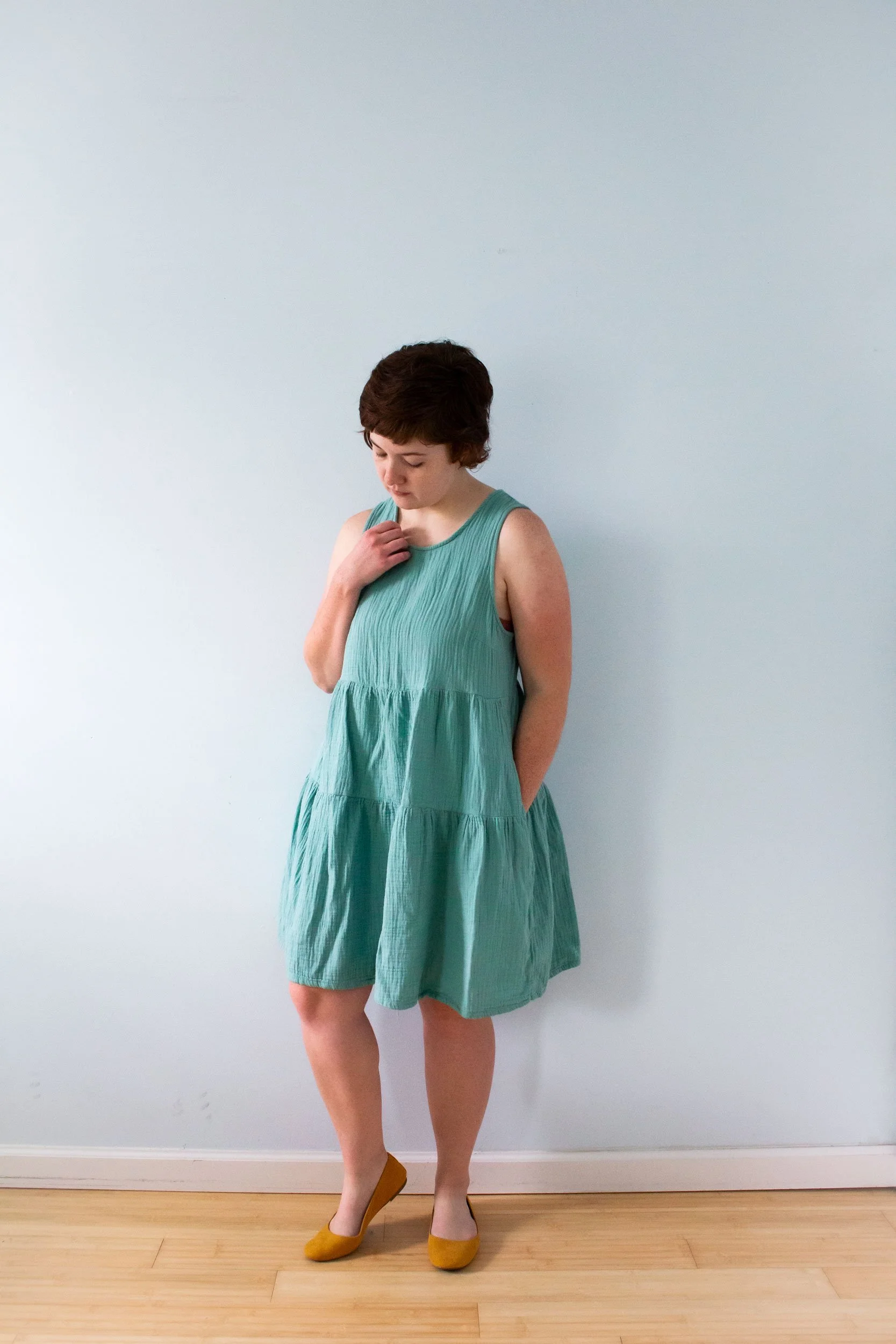 How Shoes Can Change Up an Outfit: Shift Dress Footwear Styling OOTD Inspiration