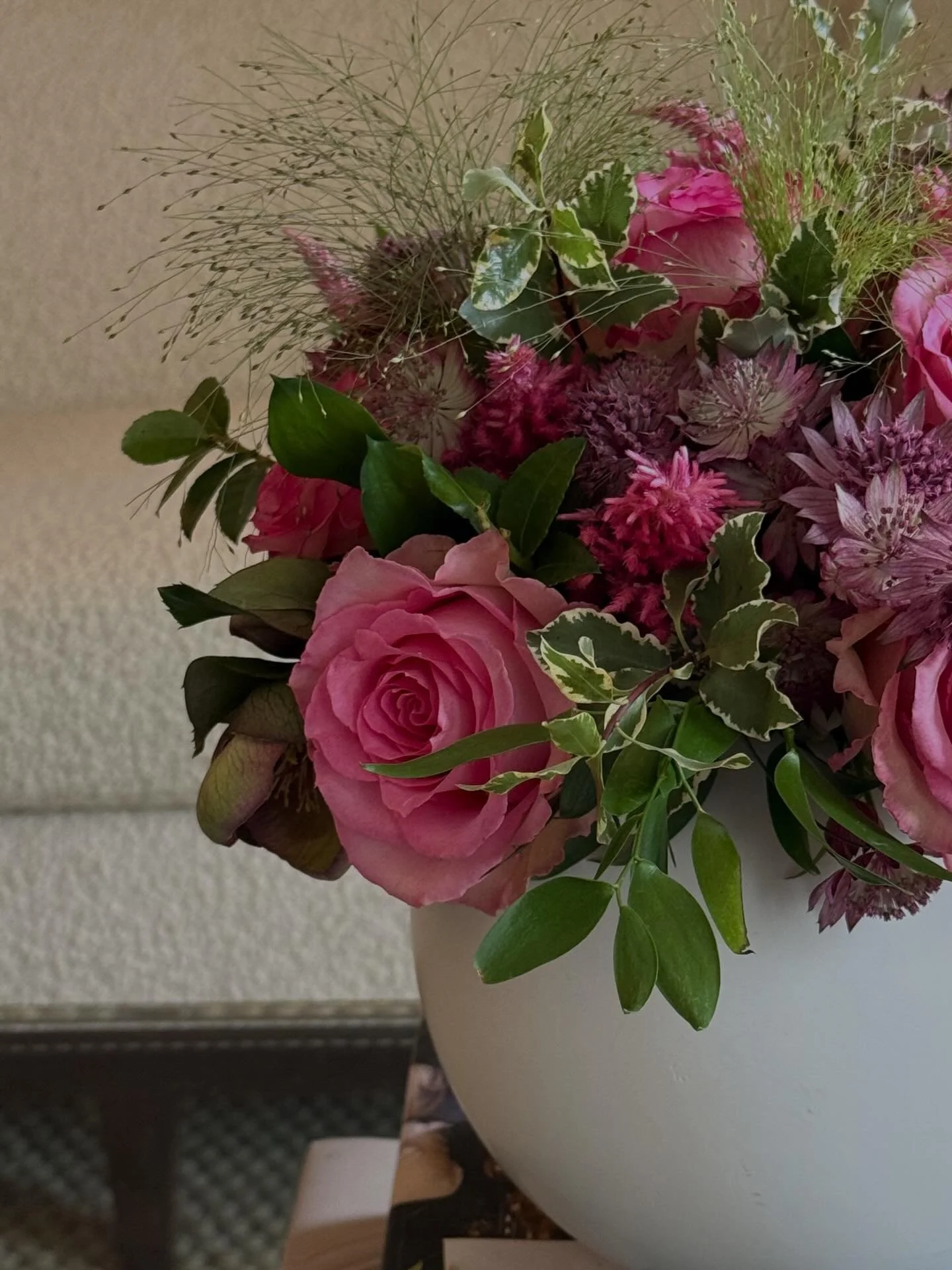 Pretty in pink 💕🌸✨
DM to order!
.
.
.
.
.
#flowerdesign #floraldesiner #floralarrangement #chicagoflorist #womenowned