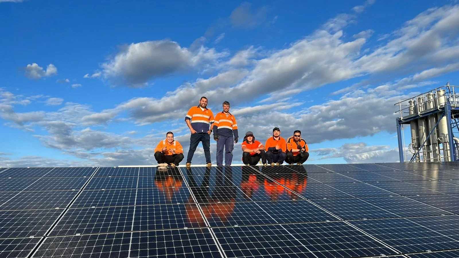 100kW - 3a 16-9 crop.jpg