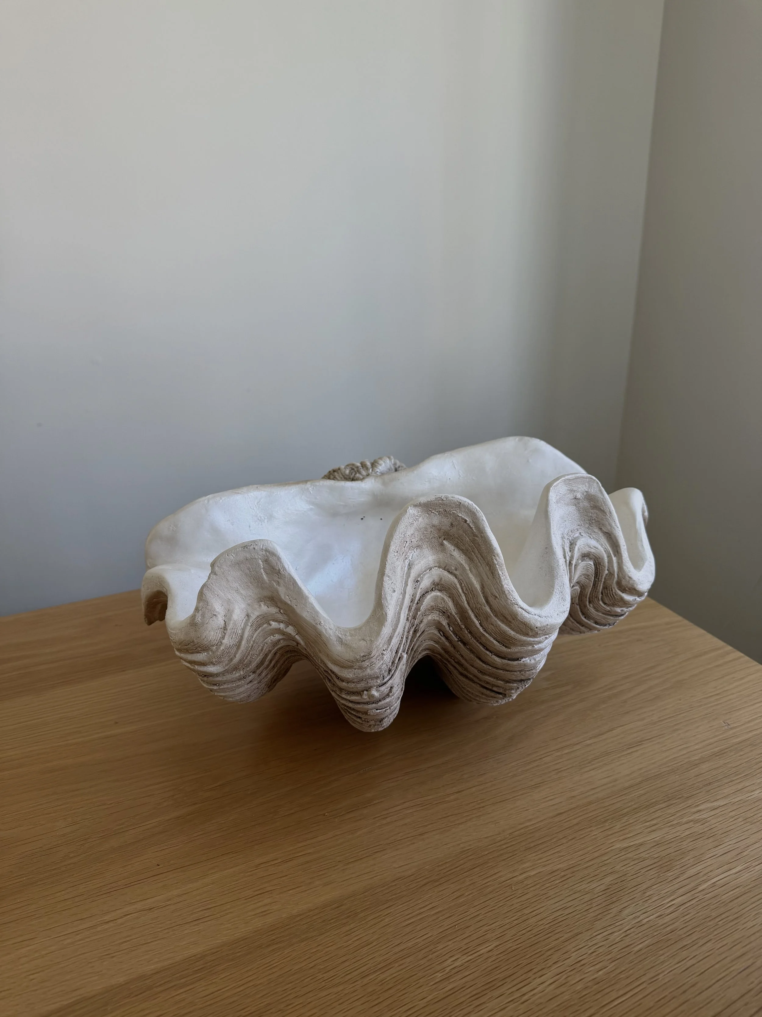 Clam Shell Bowl Large