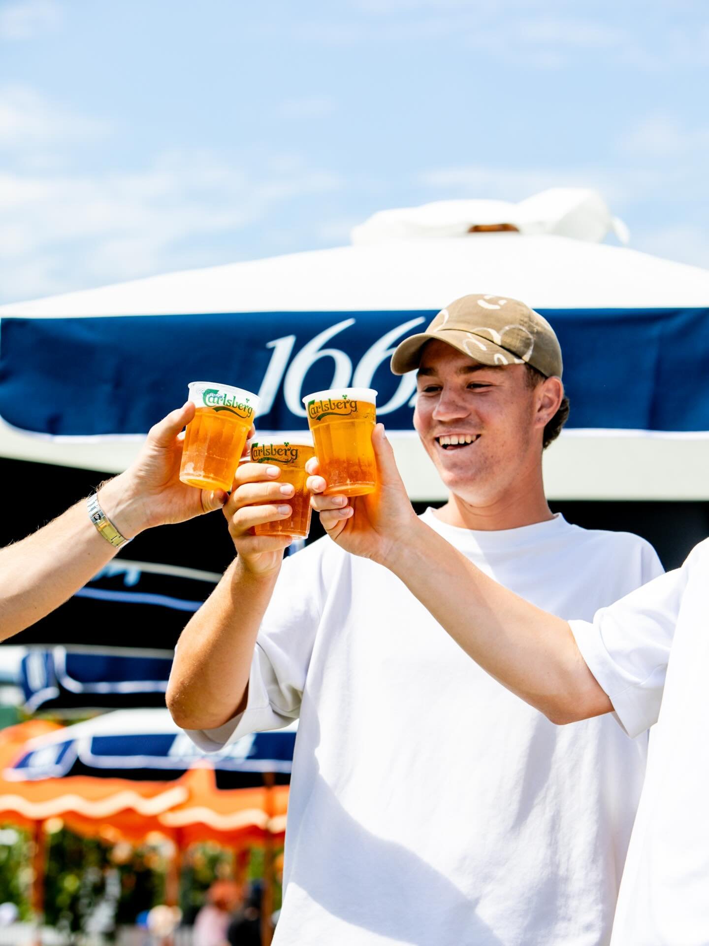 Park up at the @kooyong_classic with @carlsbergaus 🍻 🎾