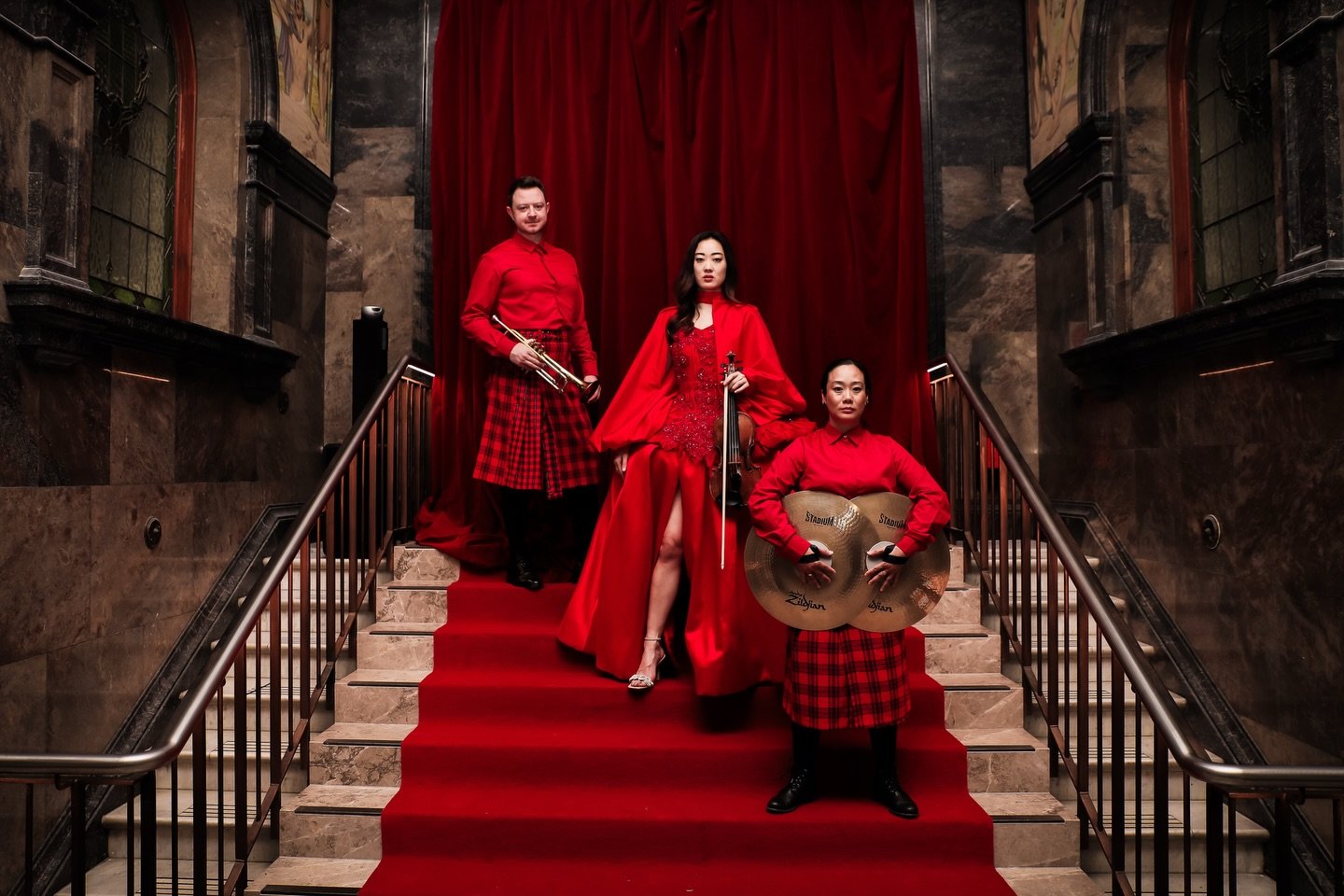 📸 for @amyvaughancreative 🔥 

Venue @thebiggroupatslv 
Creative Direction @amyvaughancreative 
Production @technical_events 
Musicians @yenamaybe @kmwoon and Tom Jovanovic
Choreography @scottpokorny_ @tim.j.barnes 
Dance Cast @scimmdance 
Musician 